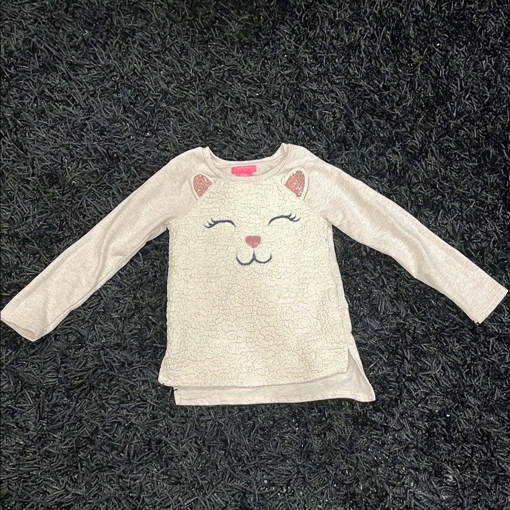 Girls Isaac Mizrahi Cream Sweatshirt, cute sequin design, size 6X